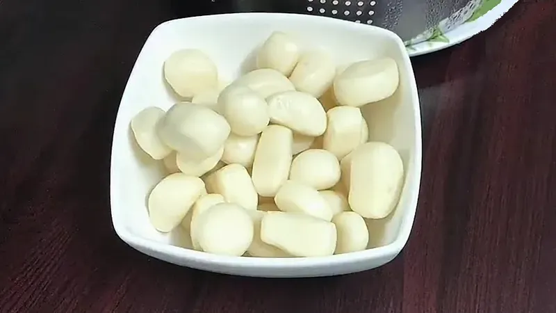 Cách làm bánh bao sữa mini mềm xốp thơm ngon, cực dễ làm
