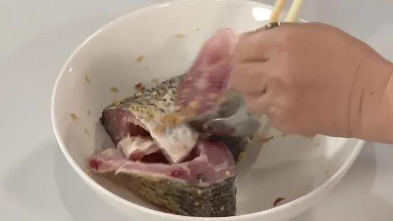 Cách làm canh cá chép rau cần ngon, nóng hổi hấp dẫn