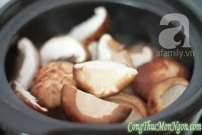 Cách làm món thịt kho nấm và coca đơn giản ngon cơm