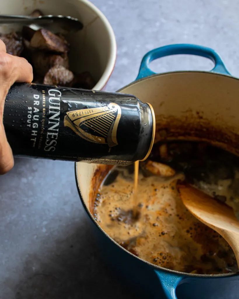 Cách làm thịt bò hầm bia Guinness