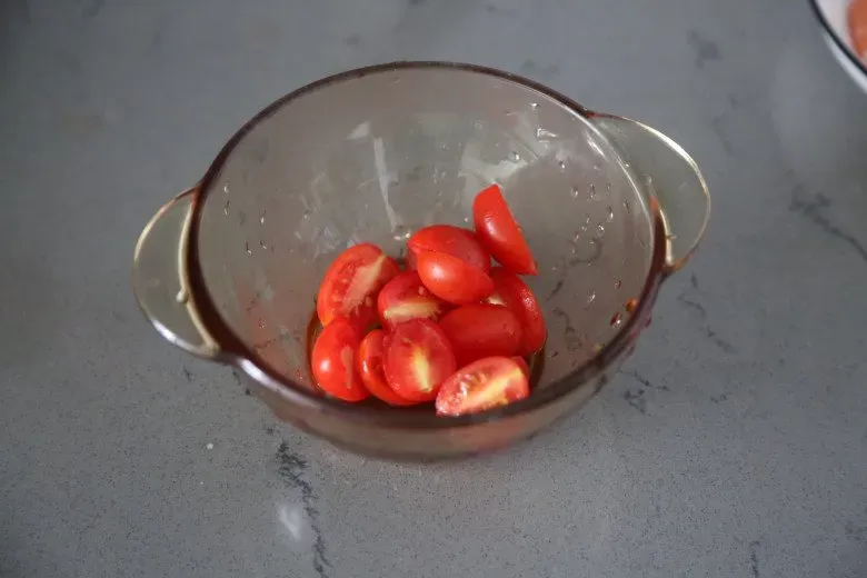 Cách làm tôm xào thập cẩm vừa ngon lại không tanh, ngày lạnh ăn quá hợp