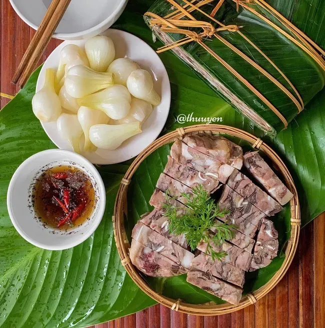 Khám phá bữa cơm “tiến vua” độc đáo ở Sài Gòn