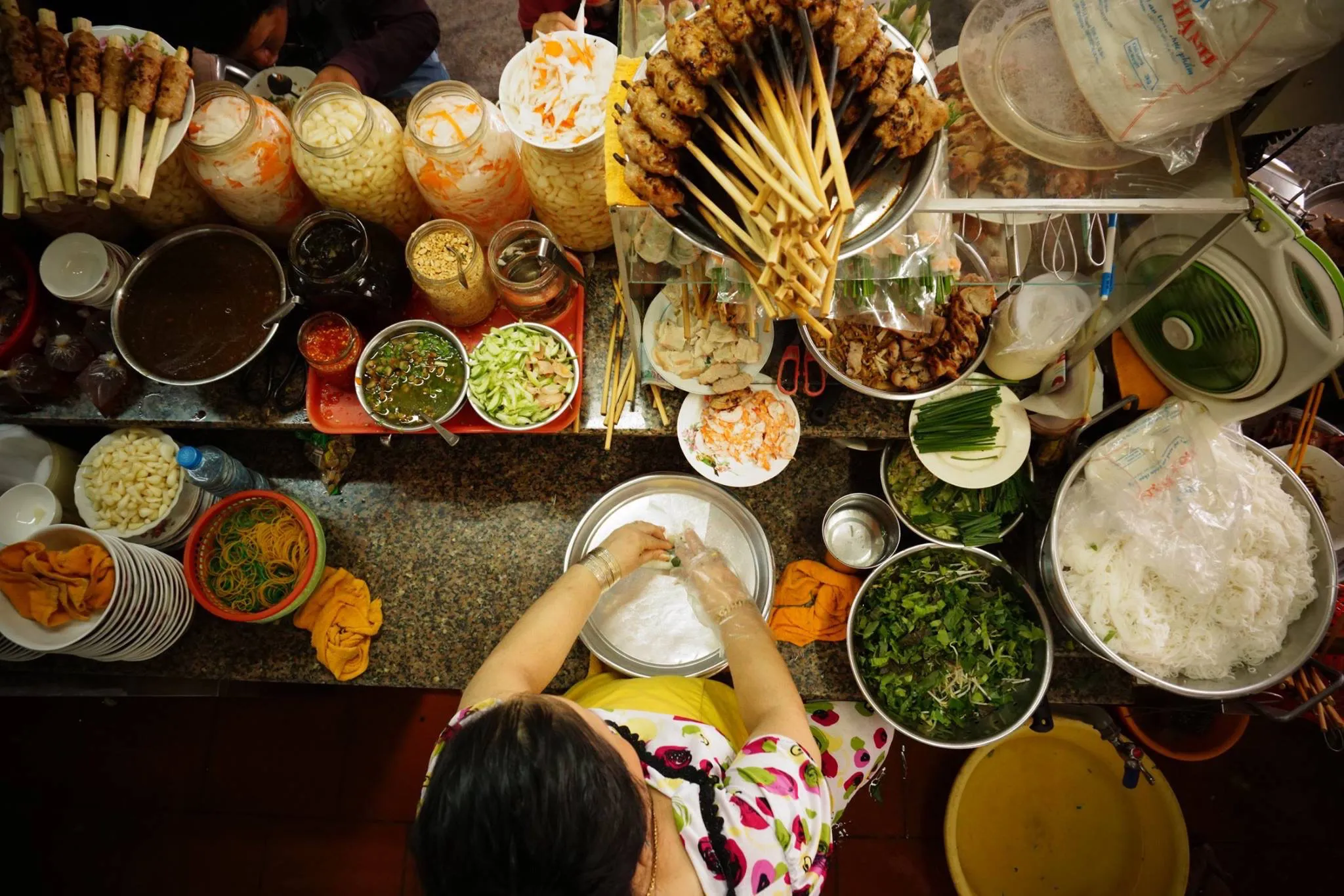 Làm một chuyến food tour “no căng bụng” ở chợ Bà Chiểu