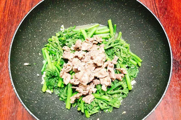 Loại rau được ví là ‘thịt của người ăn chay’, nấu món gì cũng xanh mướt, ngon giòn cả nhà đều thích