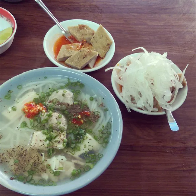 Bánh canh Nam Phổ – Món quà Huế thơm ngon lạ miệng