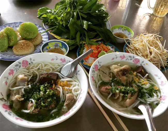 Bánh canh Nam Phổ – Món quà Huế thơm ngon lạ miệng