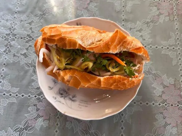 Bánh mì: Món ăn đường phố vượt biên giới