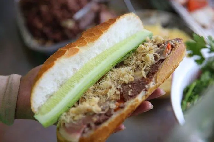 Bánh mì: Món ăn đường phố vượt biên giới