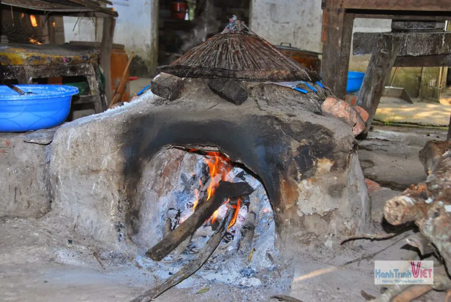 Bánh tráng nước dừa Bình Định – Tinh hoa đặc sản “xứ dừa” Tam Quan nhất định phải nếm thử