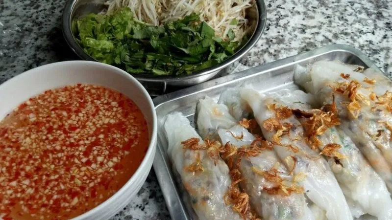 Bánh ướt Buôn Ma Thuột: đơn giản, lạ miệng