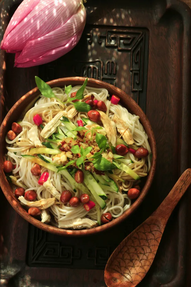 Bí quyết làm món salad ức gà thơm ngon, ít béo