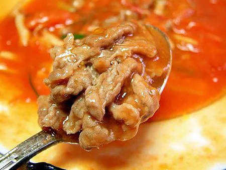 Bò sốt nấm cà chua