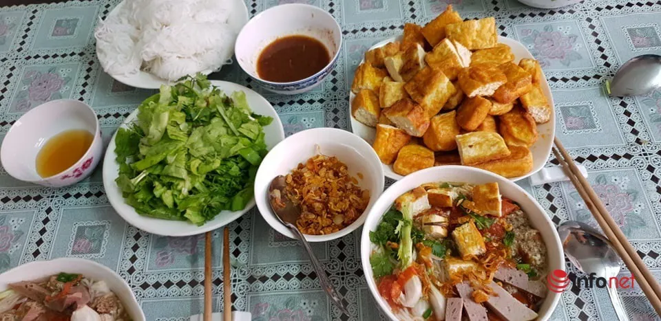 Bún riêu cua đồng thơm ngon chống ngán sau Tết