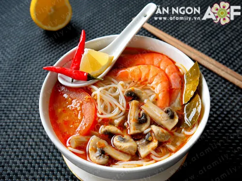 Bún Tom Yum từ Thái Lan