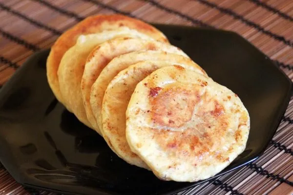 Cách làm bánh Hotteok thơm ngon với khẩu vị lạ