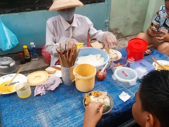 Cách làm bánh Takoyaki nhân bạch tuộc cực ngon, chuẩn vị Nhật Bản