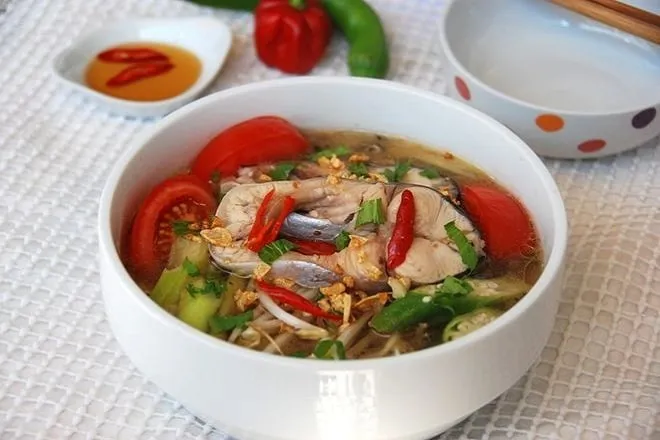 Cách nấu canh chua cá basa ngon chuẩn vị mà lại không bị tanh