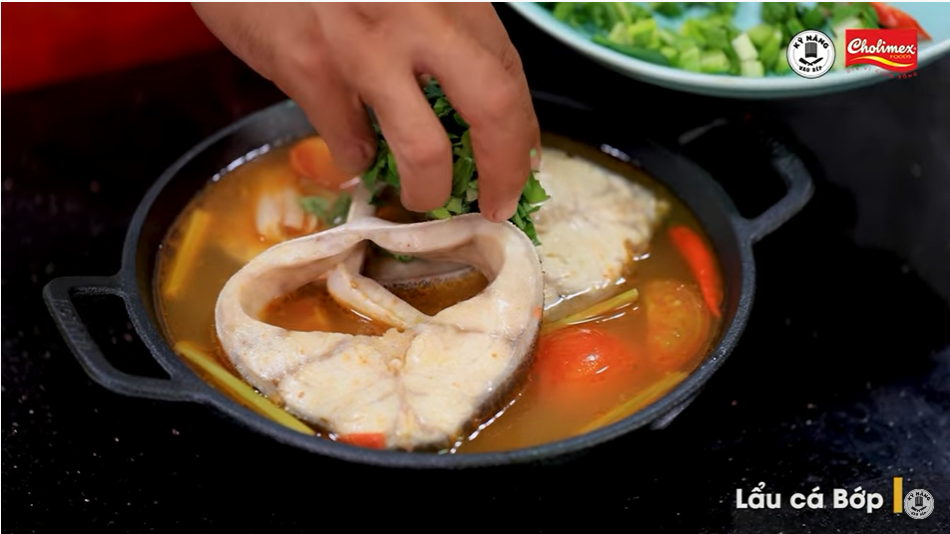 Cách nấu Lẩu Cá Bóp Chua cay ngon – Không bị tanh