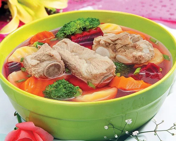 Canh sườn nấu nấm