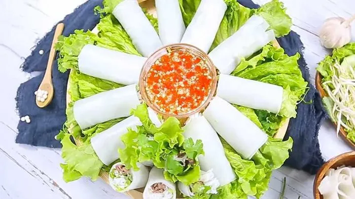 Cuối tuần lười, làm nhanh 4 món cuốn ngon đơn giản mà hết sức ‘bon miệng’