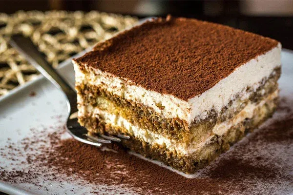 Cuối tuần mẹ làm bánh tiramisu trà xanh matcha đảm bảo bé yêu thích mê chén tì tì