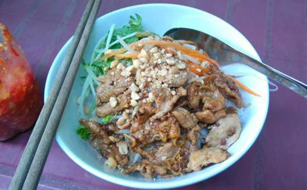 Dắt nhau ‘ăn sập’ Cần Thơ