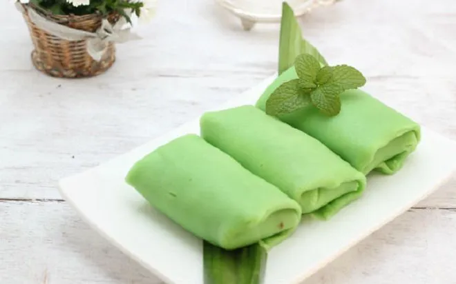 Dịp 8/3 vào bếp học làm bánh crepe béo ngậy, ngon lịm tặng mẹ