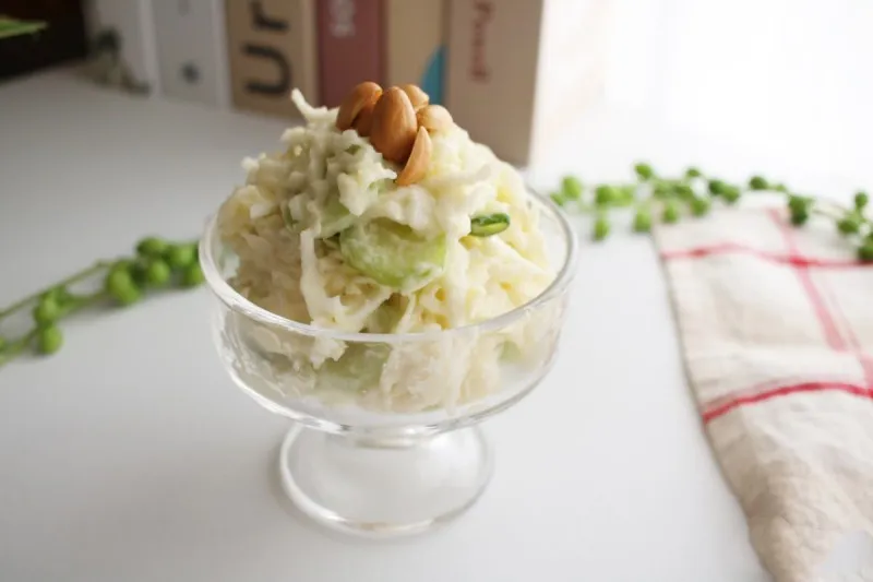 Giảm cân giữ dáng với món salad ức gà