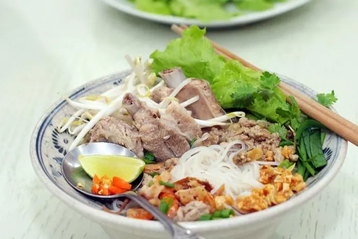 Hủ tiếu xào hải sản