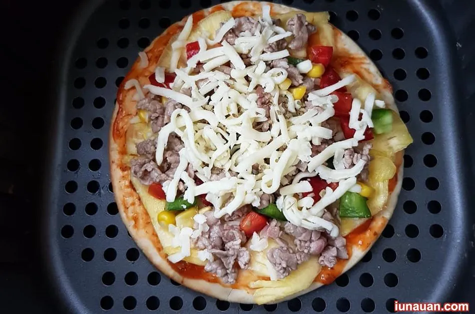 Hướng dẫn cách làm món pizza bò phô mai bằng nồi chiên không dầu ngon như ngoài hàng !