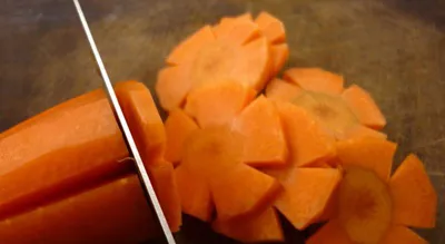 Làm mứt cà rốt ngon dẻo, đơn giản cho ngày xuân thêm vui