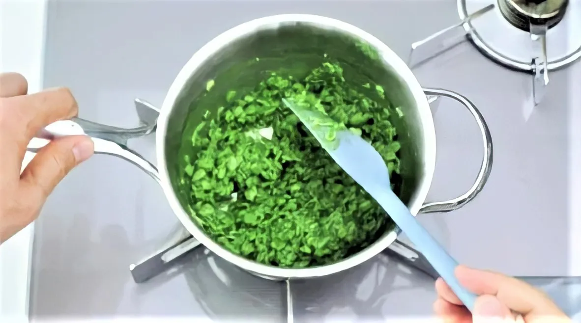 Làm yến mạch matcha ăn sáng vừa ngon vừa bổ dưỡng, không sợ tăng cân