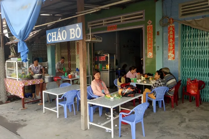 Món cháo bò bún tươi độc lạ tại An Giang