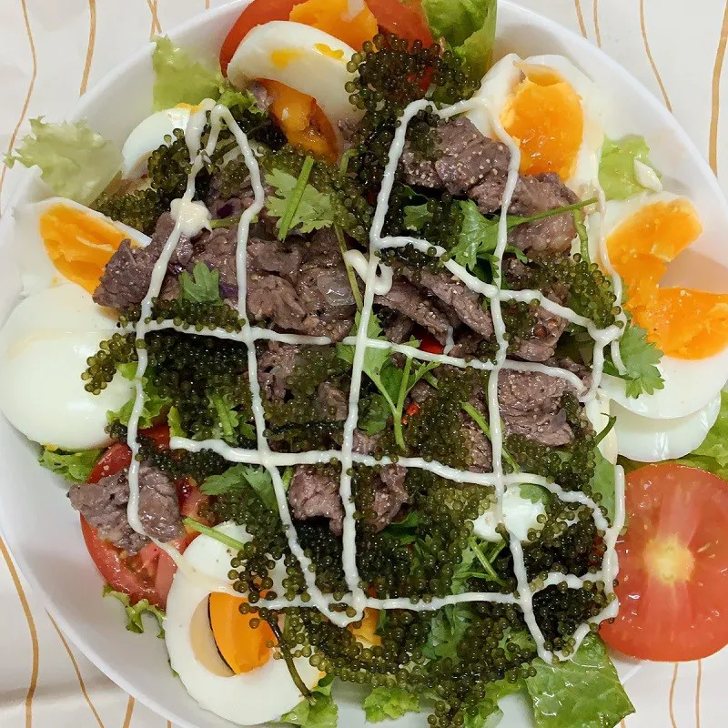 Món ngon mỗi ngày: Đổi vị cho gia đình bằng món salad rong nho thịt bò vừa bổ dưỡng lại còn ngon miệng