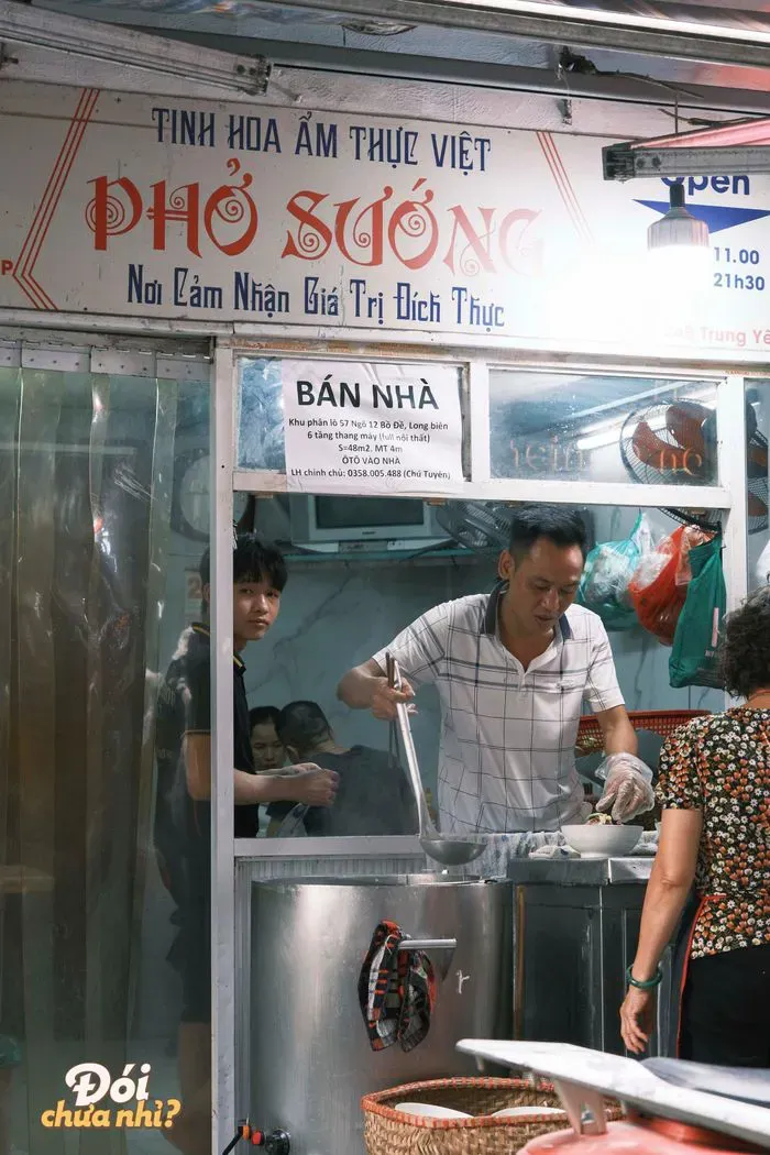 Một ngày ăn toàn “siêu phẩm” tại ngõ ẩm thực Trung Yên