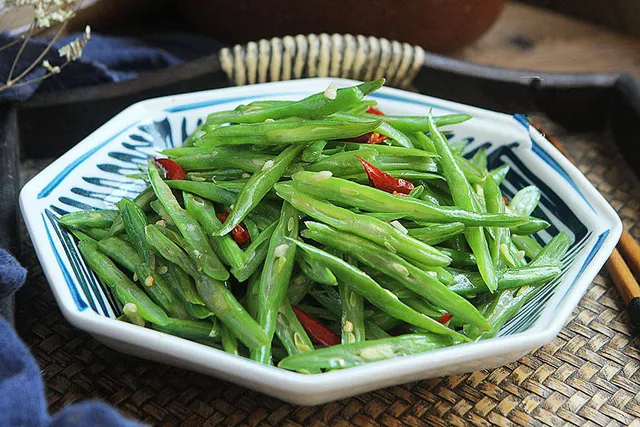 Người xưa có câu “mùa xuân ăn đậu hơn ăn thịt”, đây là 3 loại đậu quý bạn nên ăn thường xuyên vì chúng vừa ngon vừa bổ