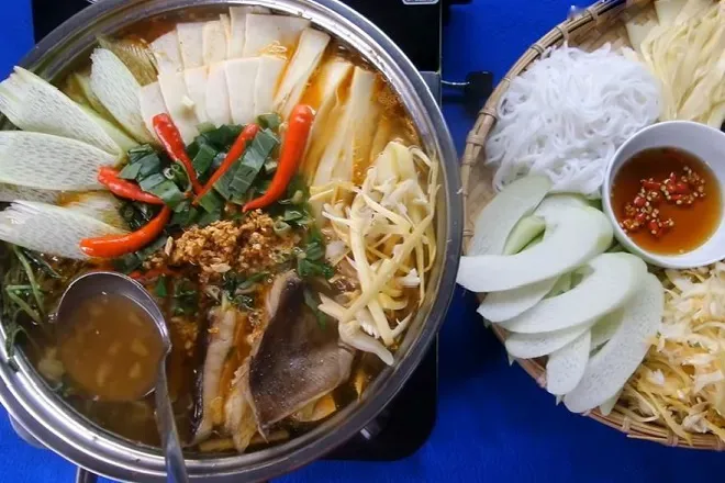 Nồi canh chua mùa nắng