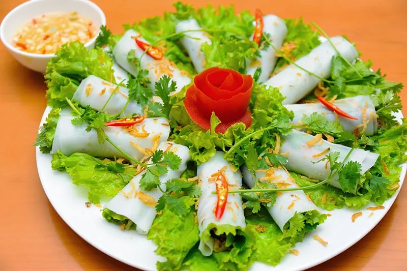 Phở cuốn Hà Nội – Tinh túy ẩm thực đất Kinh Kỳ