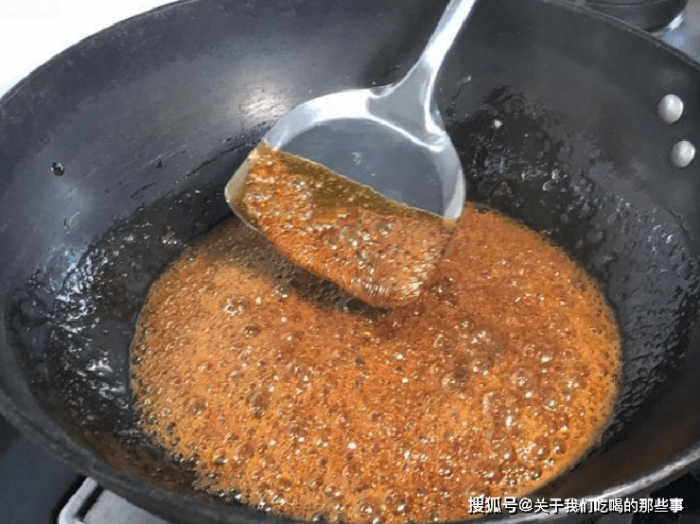 Thịt cuộn tôm và dứa nướng