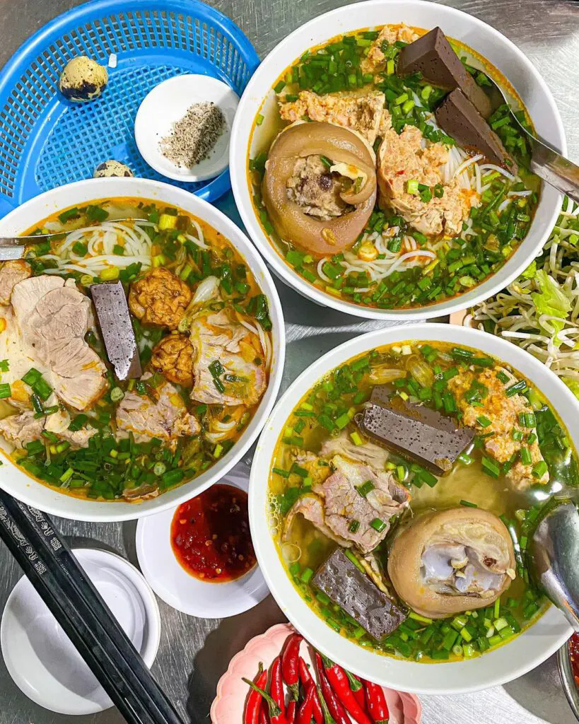 Tổng hợp 05 quán bún bò Quy Nhơn ngon chất lượng giá từ bình dân đến thượng hạng