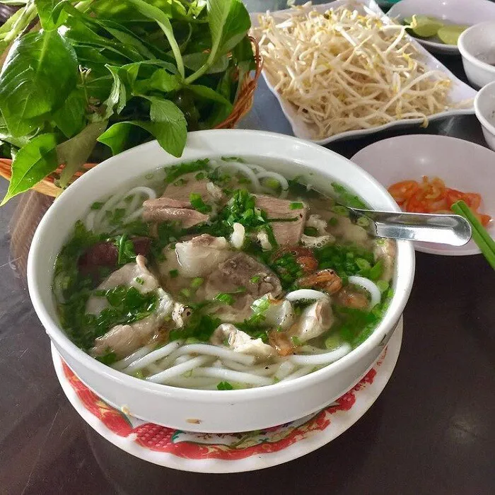 Về Tây Ninh vương vấn mãi bánh canh Trảng Bàng