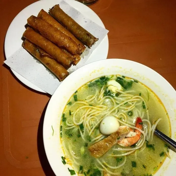 Bánh canh – đặc sản bình dân vạn người mê ở Quảng Bình