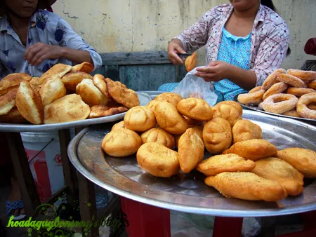 Bánh cóng ở Sài Gòn