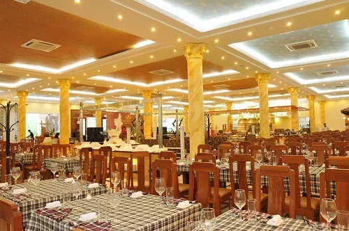 Buffet hải sản dành cho thực khách khó tính nhất .