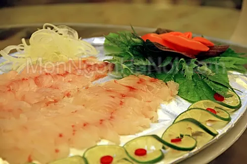 Buffet hải sản dành cho thực khách khó tính nhất .