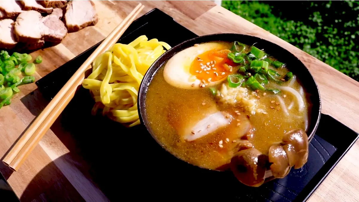 Cách làm ramen Nhật Bản với nước dùng tươi ngon đơn giản tại nhà