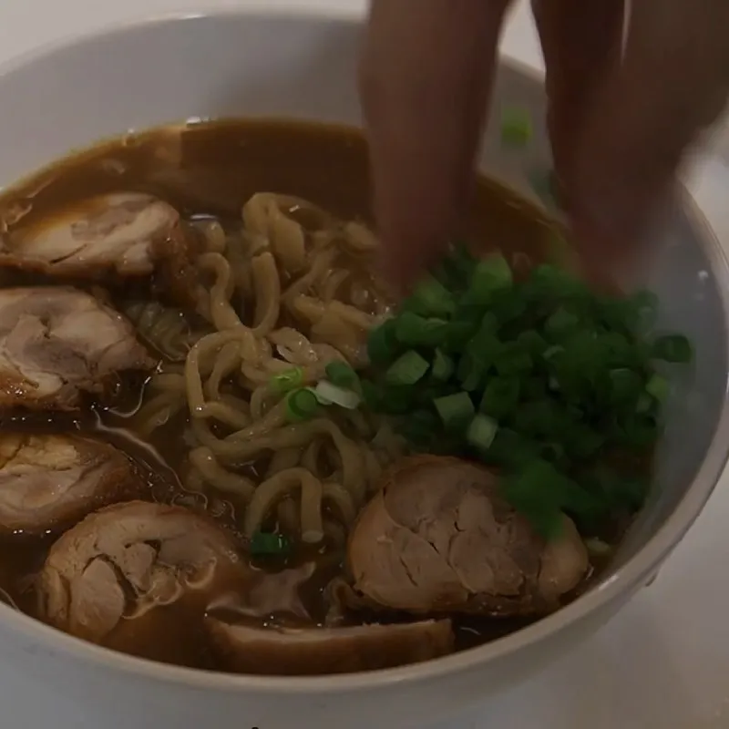 Cách làm ramen Nhật Bản với nước dùng tươi ngon đơn giản tại nhà