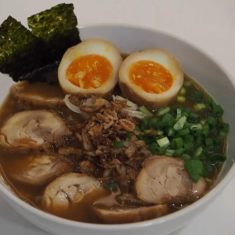 Cách làm ramen Nhật Bản với nước dùng tươi ngon đơn giản tại nhà