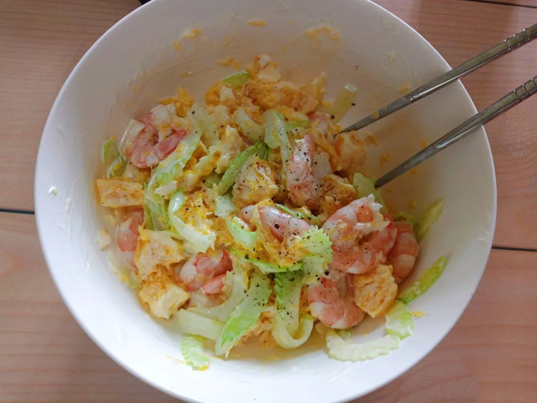 Chẳng những giúp giảm cân, món salad này còn tốt đủ đường, nhà tôi tuần nào cũng ăn 2 lần!