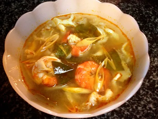 [Chế biến]- Ăn canh Tom Yum, nguôi nỗi nhớ Thái Lan